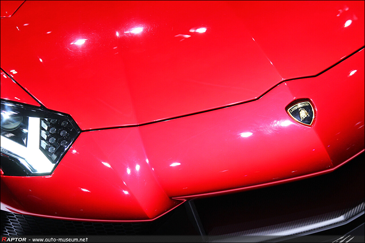 Lamborghini Aventador J
